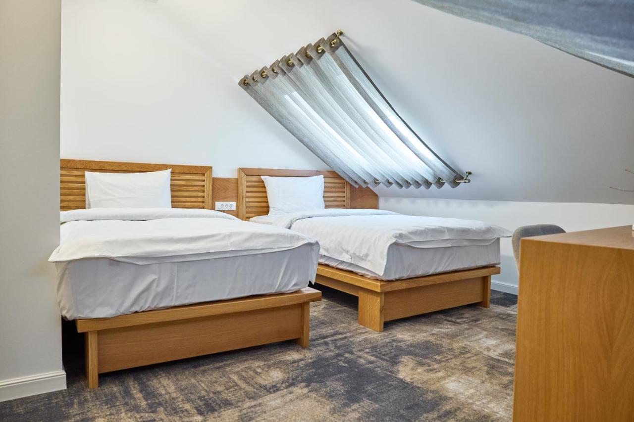 Hotel Eden Râmnicu Sărat Dış mekan fotoğraf