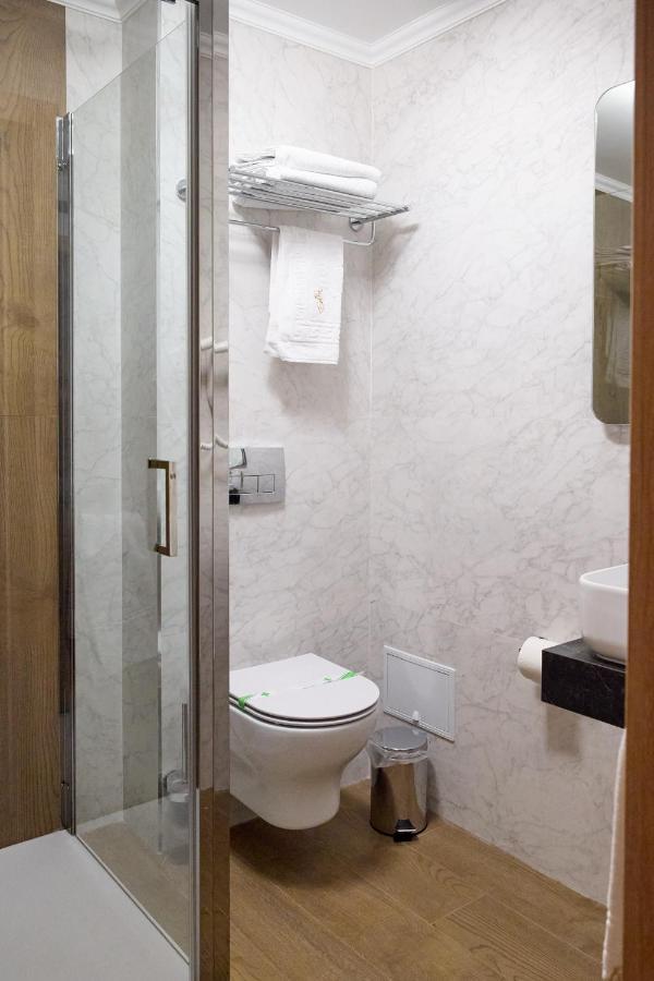 Hotel Eden Râmnicu Sărat Dış mekan fotoğraf