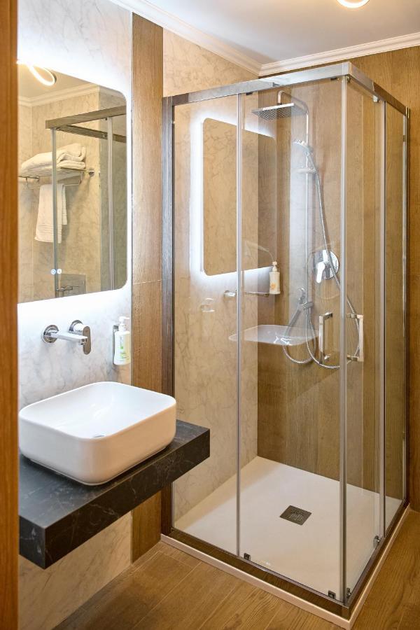 Hotel Eden Râmnicu Sărat Dış mekan fotoğraf