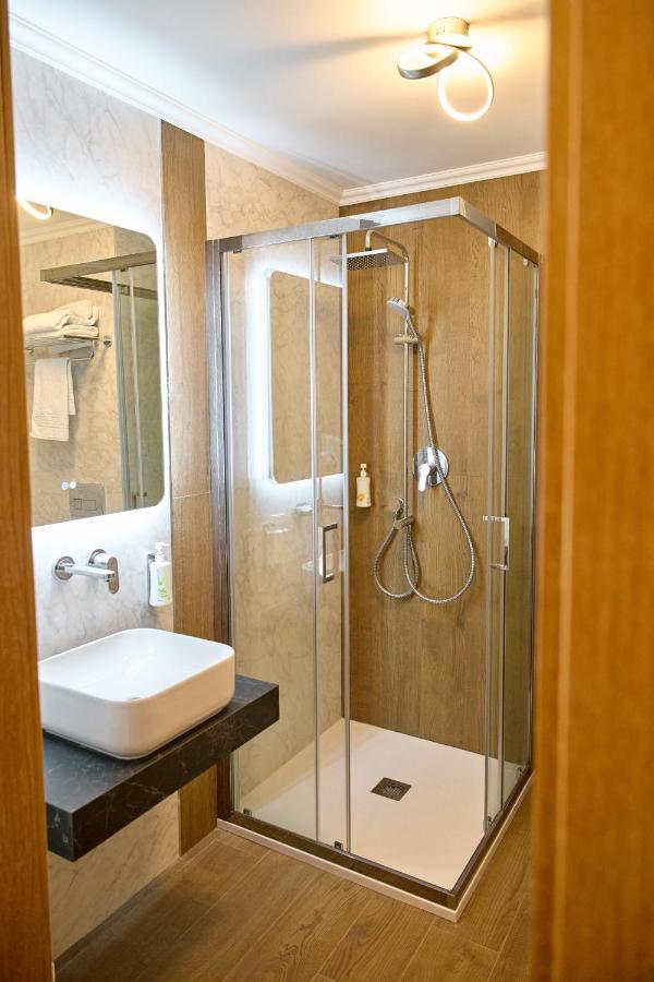 Hotel Eden Râmnicu Sărat Dış mekan fotoğraf